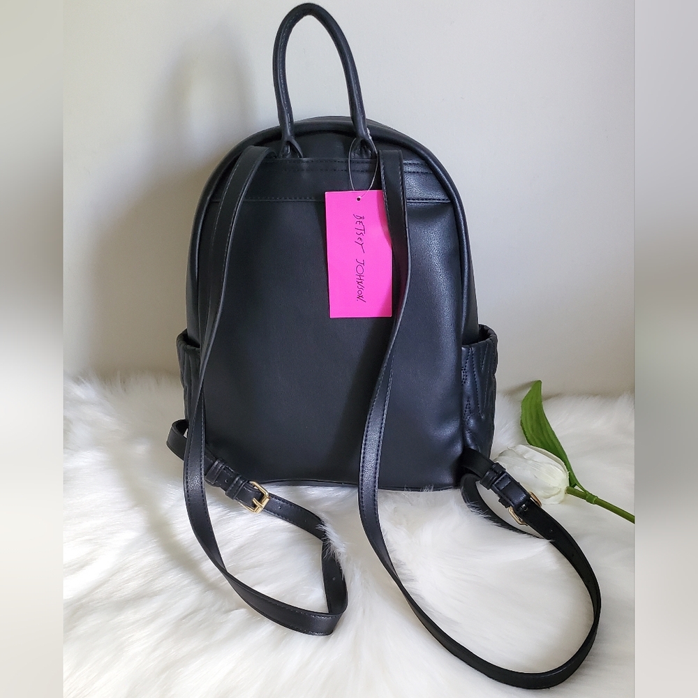 🎀 Betsey Johnson Backpack nwt - Picture 4 of 7